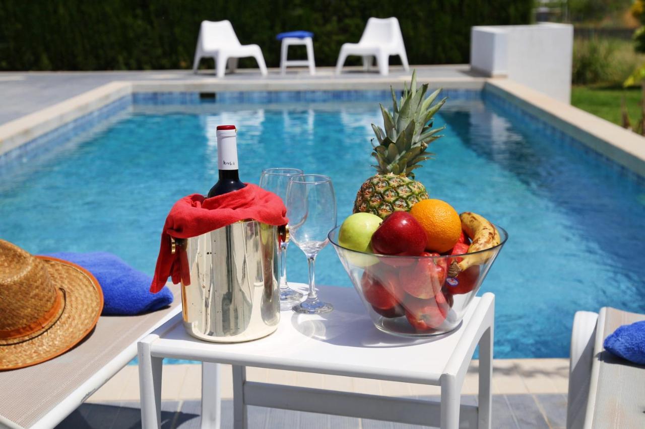 Xenos Villa 6 With A Private Pool Near The Sea Tigaki Exteriér fotografie